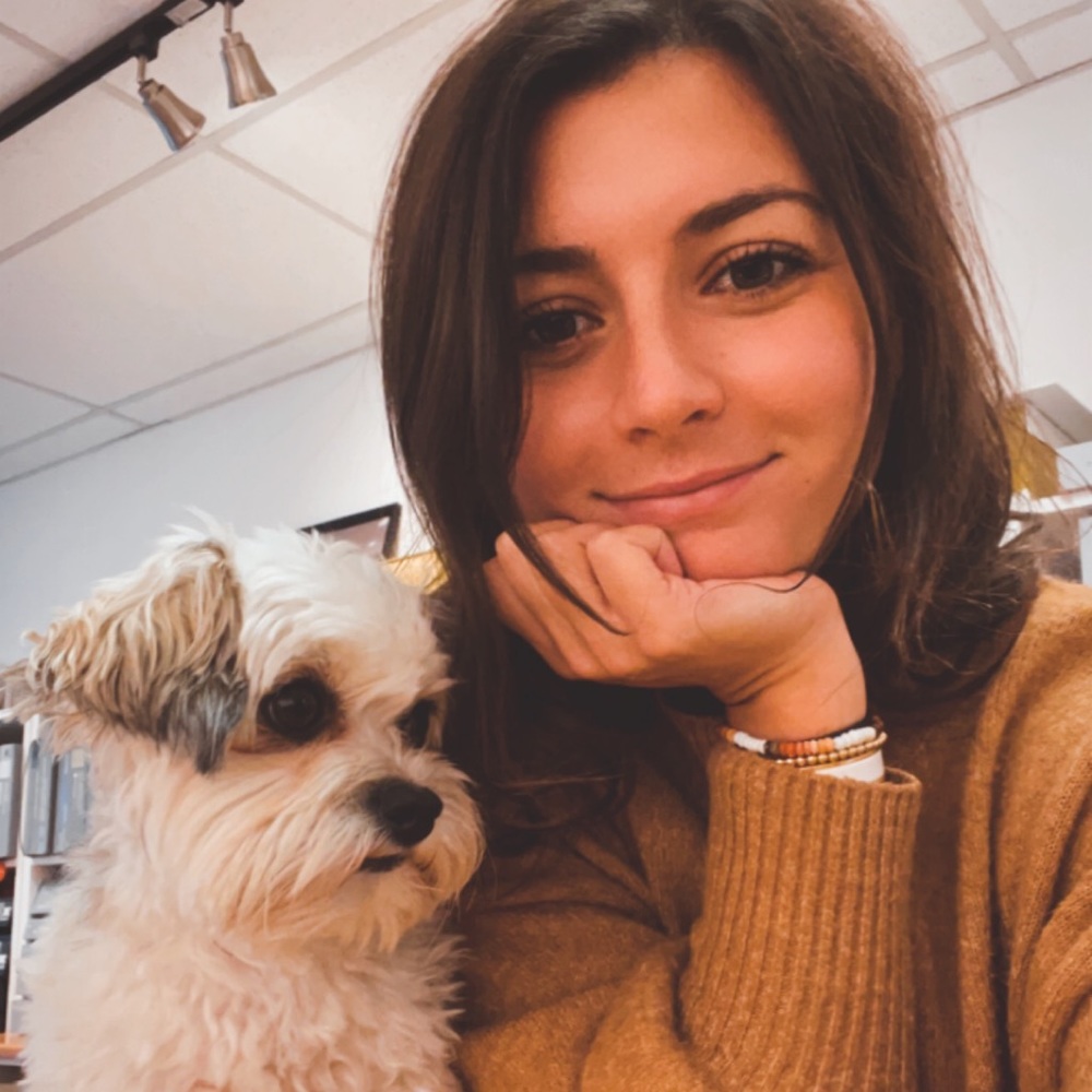 Meet your Posher, Gabriela